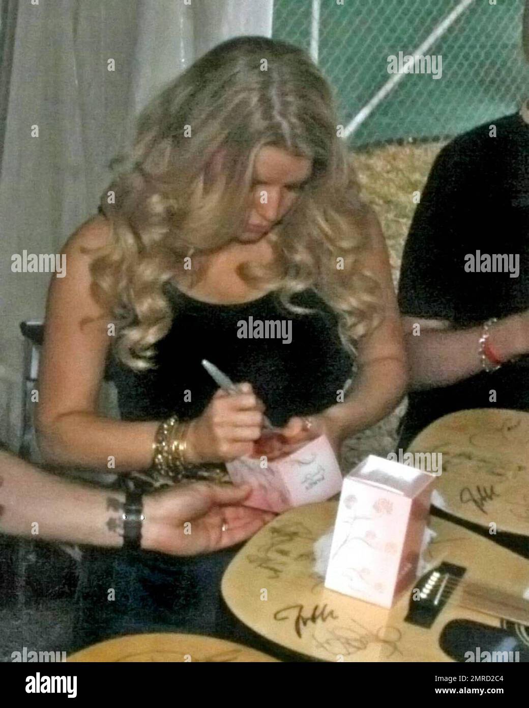 Jessica Simpson performs live at the 24th Annual 2009 99.9 Kiss Country