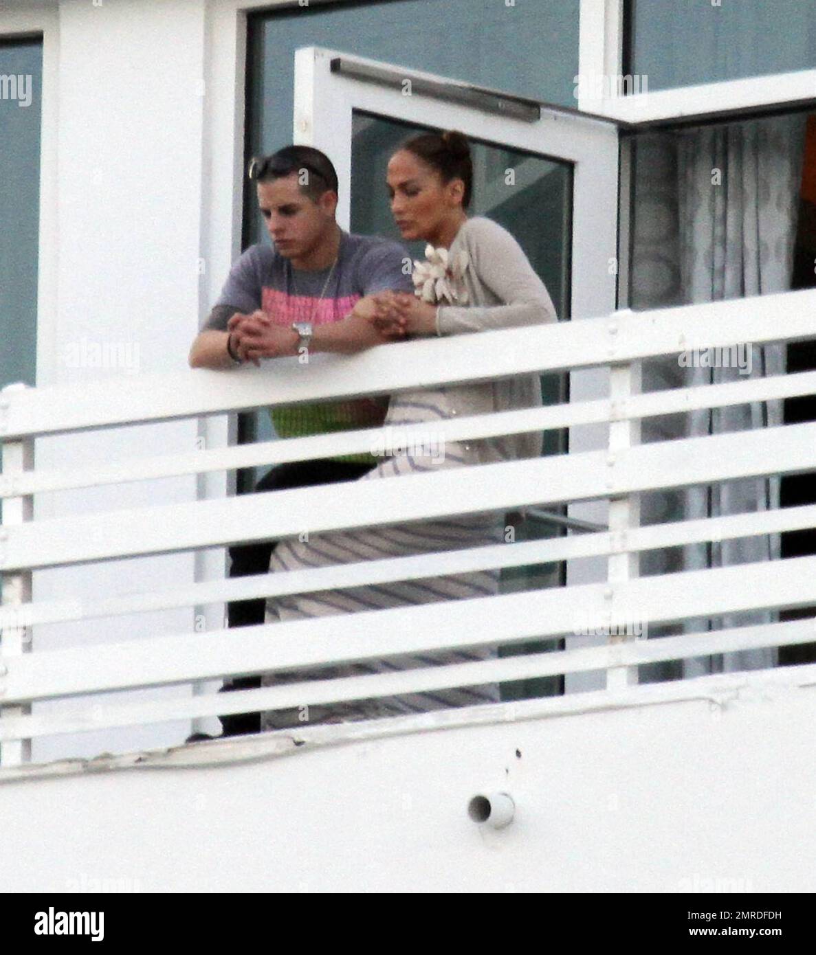 Jennifer lopez day pool boyfriend hi-res stock photography and images