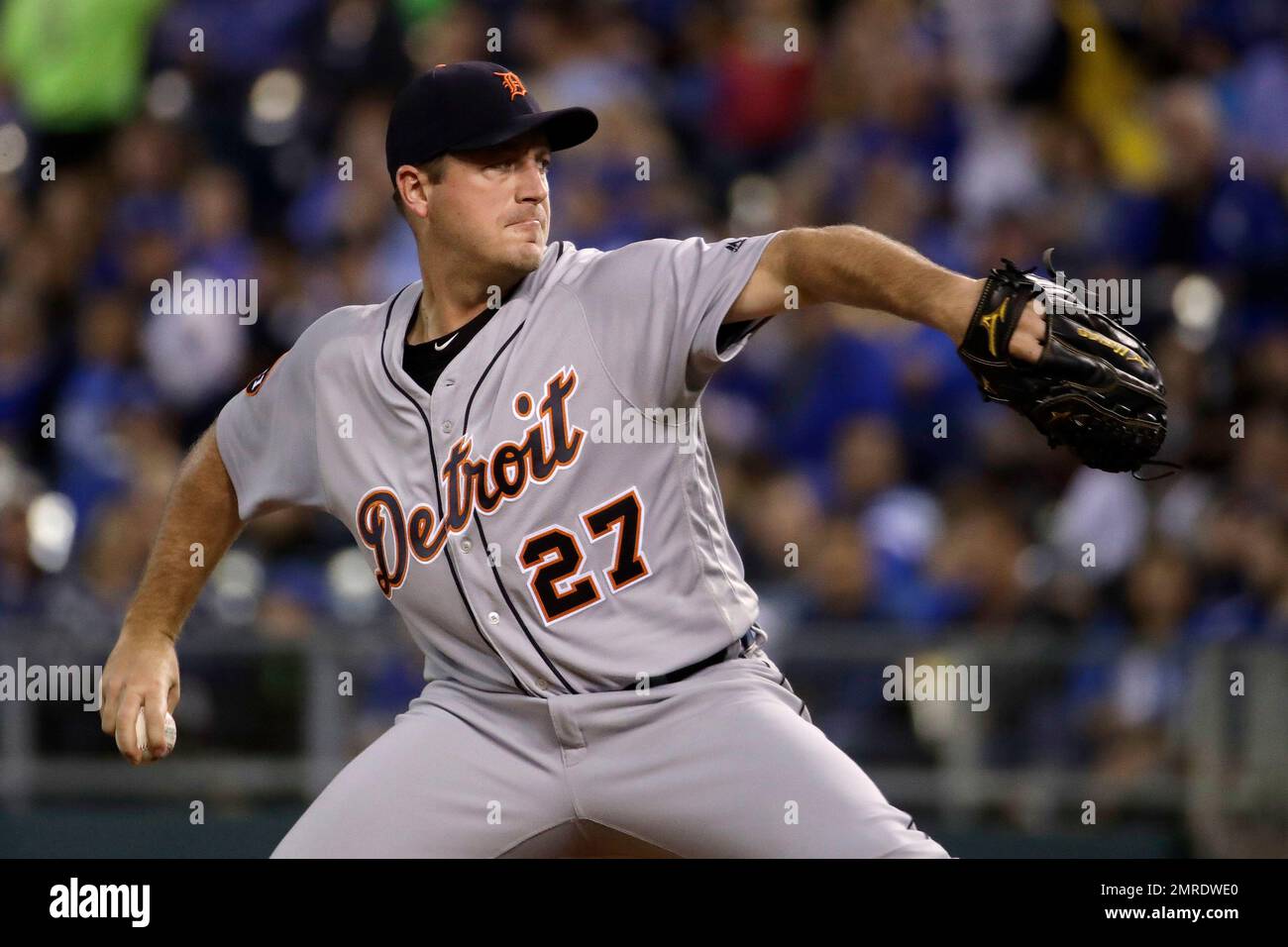 Detroit Tigers starting pitcher Jordan Zimmermann throws during the ...