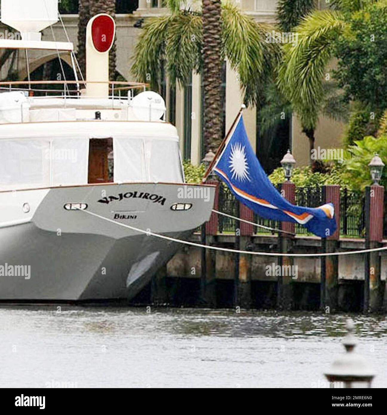 Exclusive!! Has Johnny Depp rented this magnificent $14.9 million