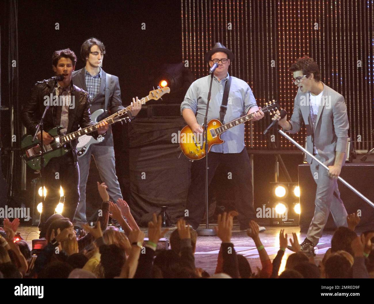 Joe and Nick Jonas of Jonas Brothers perform on stage during the final ...