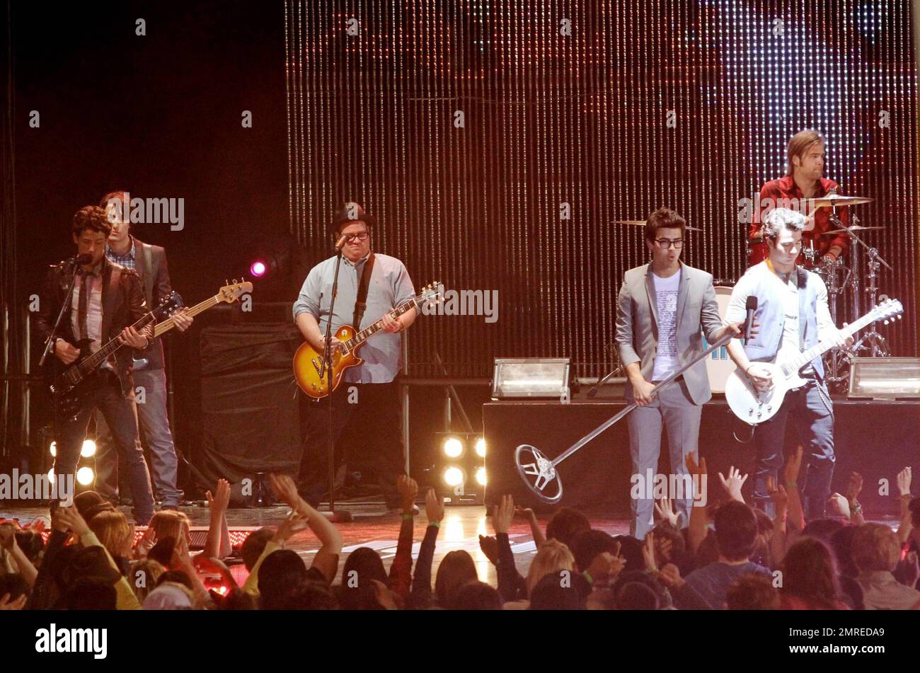 20210624_SSN_STEVE_LAUDER_HOOD_10 – Snowboard Magazine, image size:1300x951