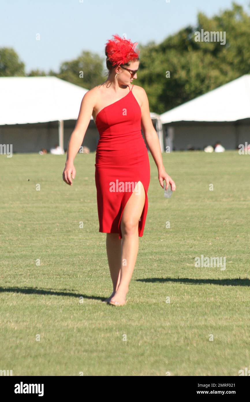 Divot stomp at the Glennon Gallop 2022 Stock Photo - Alamy