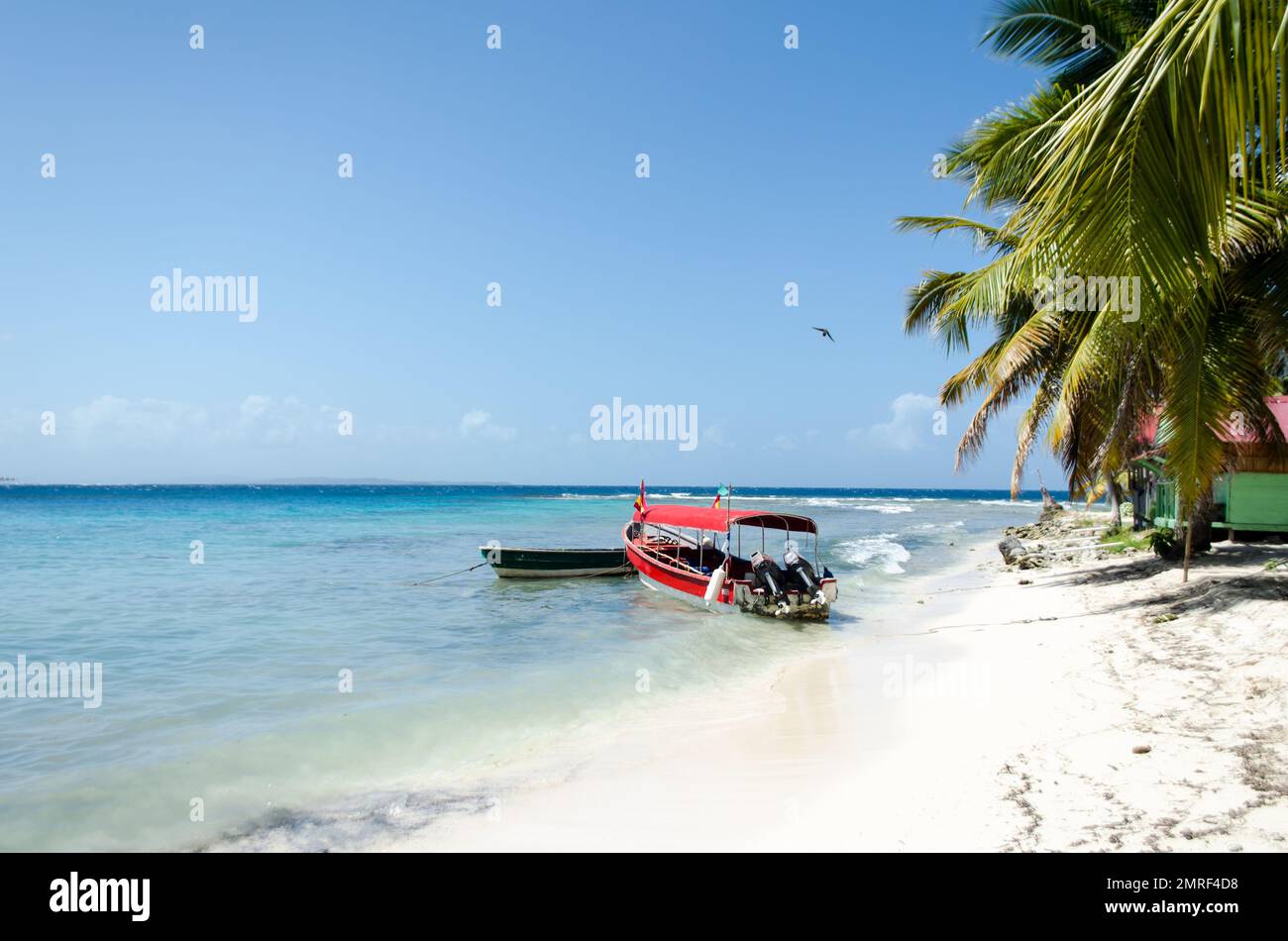 Guna Yala typical transport Stock Photo - Alamy