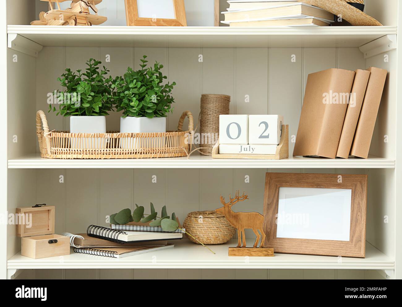 Shelving unit hi res stock photography and images Alamy