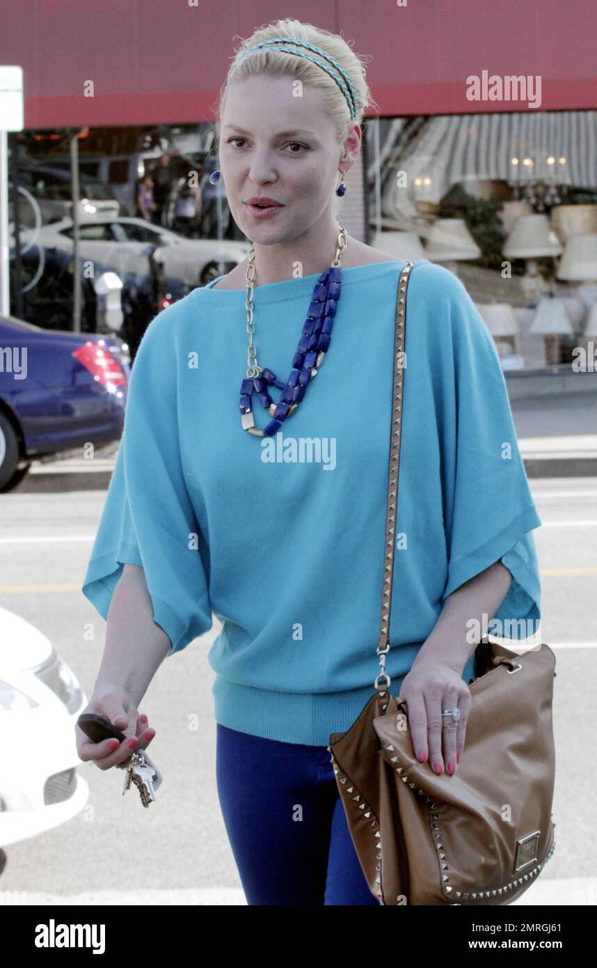 Actress Katherine Heigl wears an allblue outfit as she gets in some