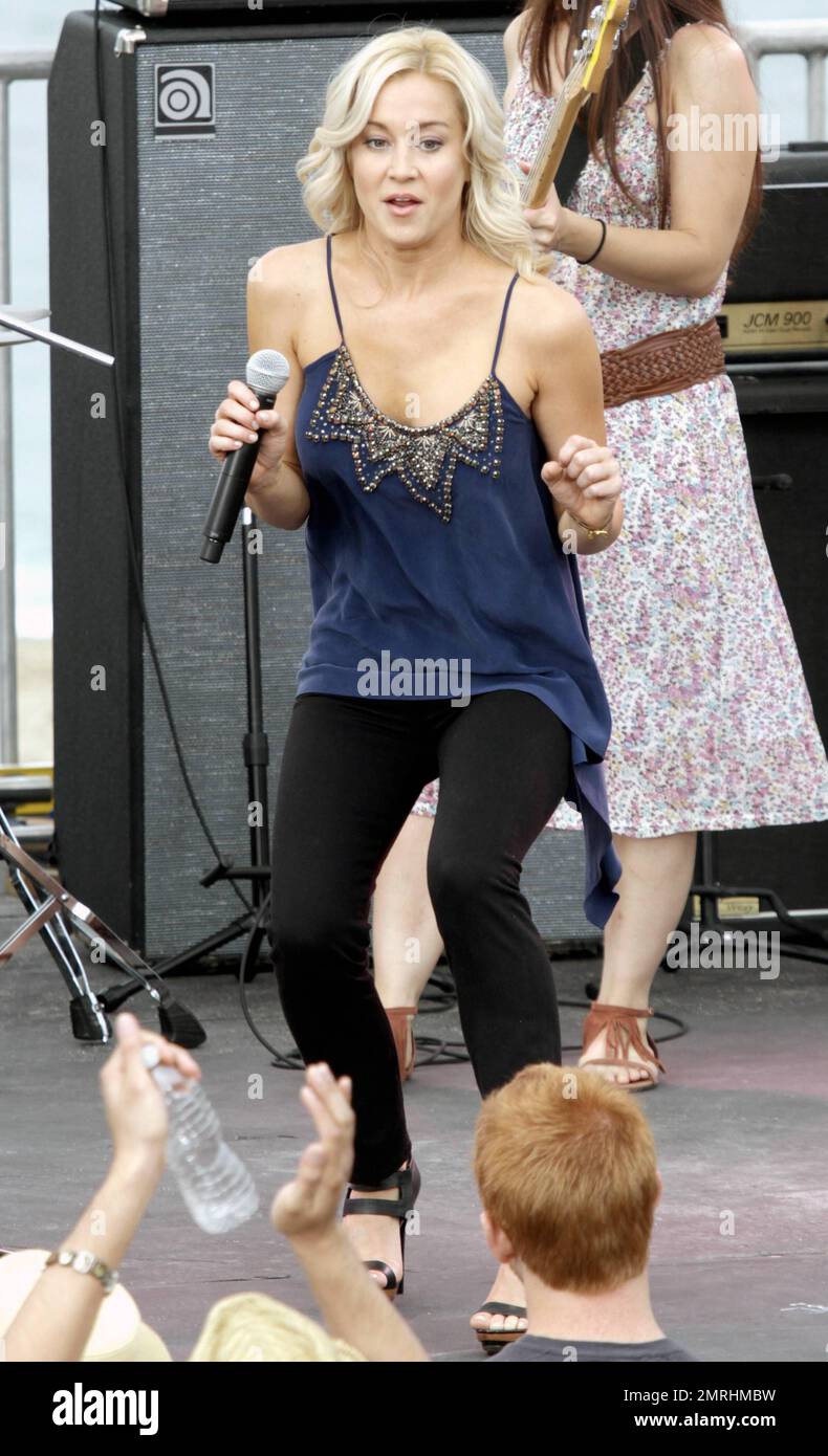 Country music superstar and former "American Idol" contestant Kellie ...