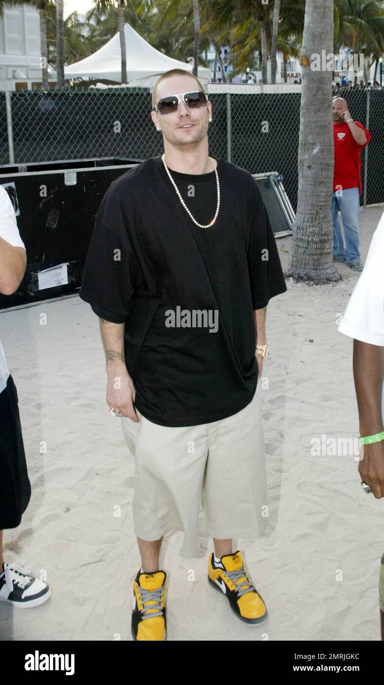 Exclusive!! Kevin Federline stops in at Volleypallooza during Superbowl
