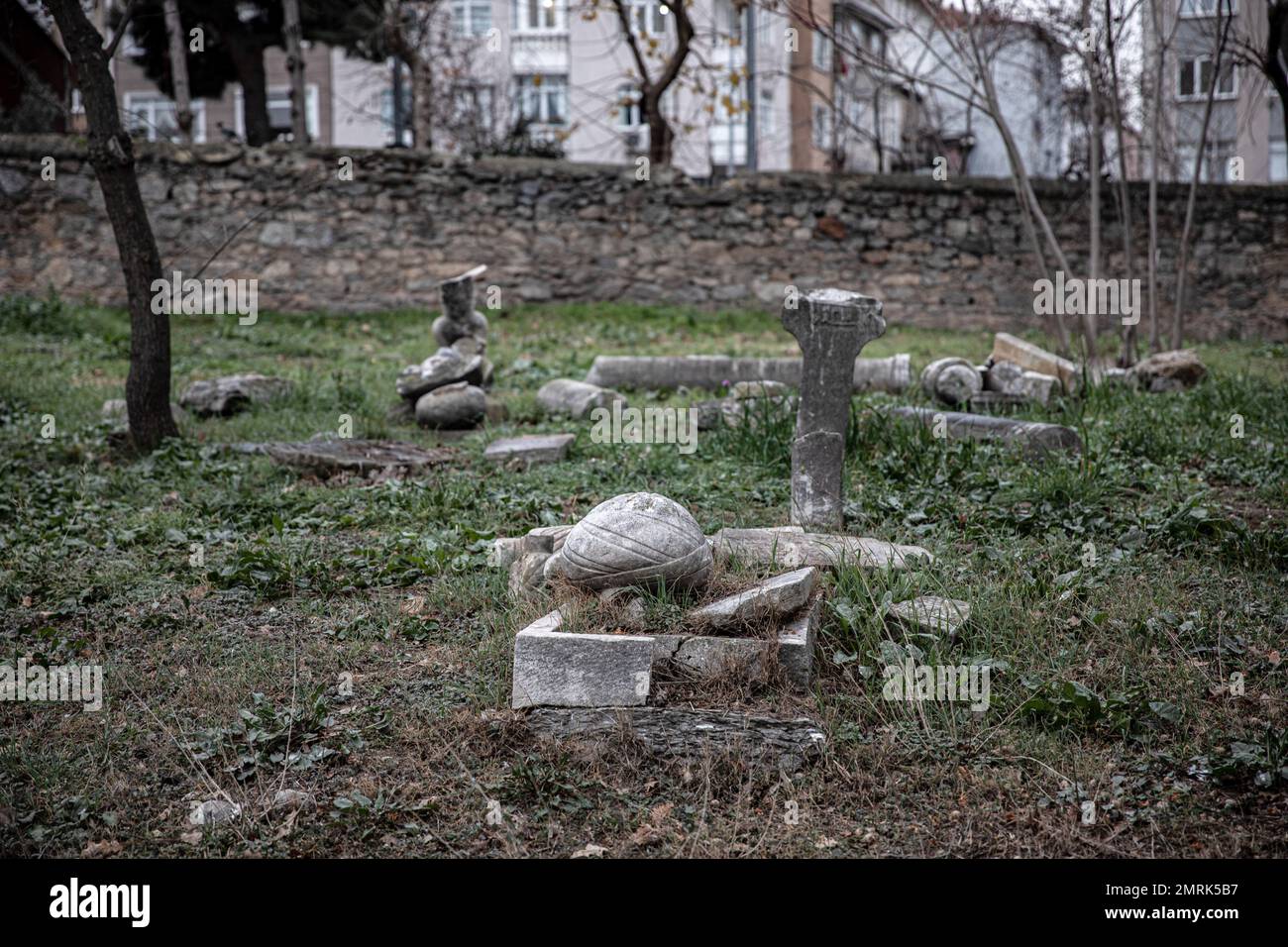 Broken tombstones were left on the graves. It is seen that the 400-year-old historical cemetery in Kadikoy is neglected. The Ayrilik Cesme Cemetery, which is the last part of the Karacaahmet Cemetery in Istanbul Uskudar and contains the graves of the names who served in the Ottoman Palace, has turned into ruins. It is known that the burial process in the cemetery, where the first burials were made 400 years ago, continued until the beginning of the 20th century. The cemetery, where most of the tombstones were destroyed, some of the heads fell off, and in some places the stones were planted col Stock Photo