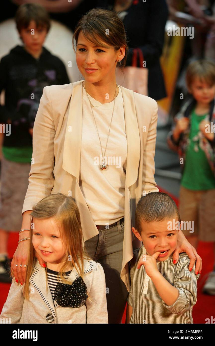 Rachel Stevens leaving GMTV studios carrying a large Louis Vuitton bag  London, England - 27.04.09 Stock Photo - Alamy