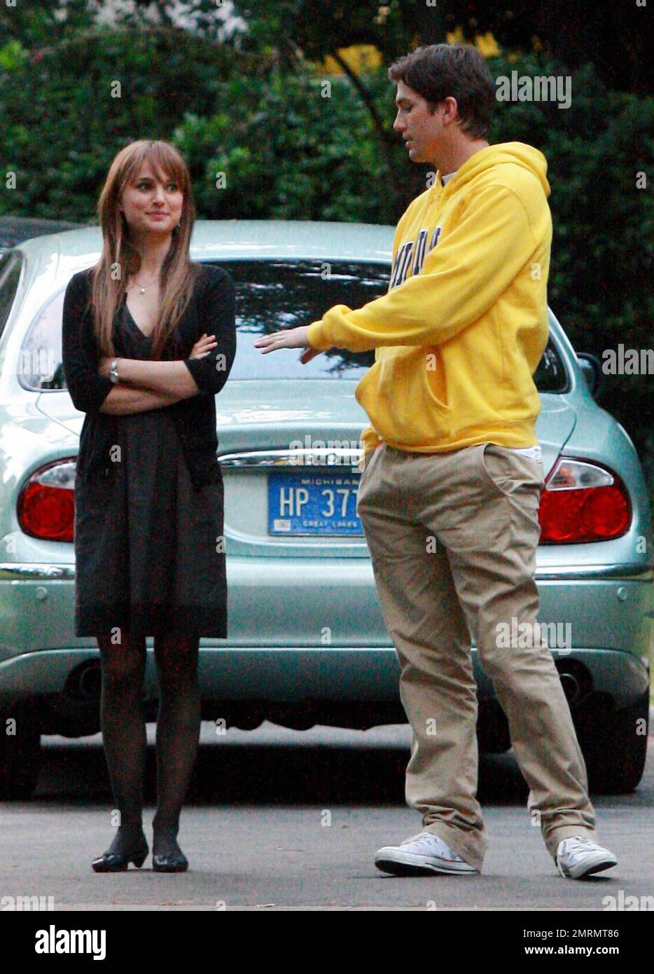 EXCLUSIVE!! Natalie Portman and Ashton Kutcher film a scene for their