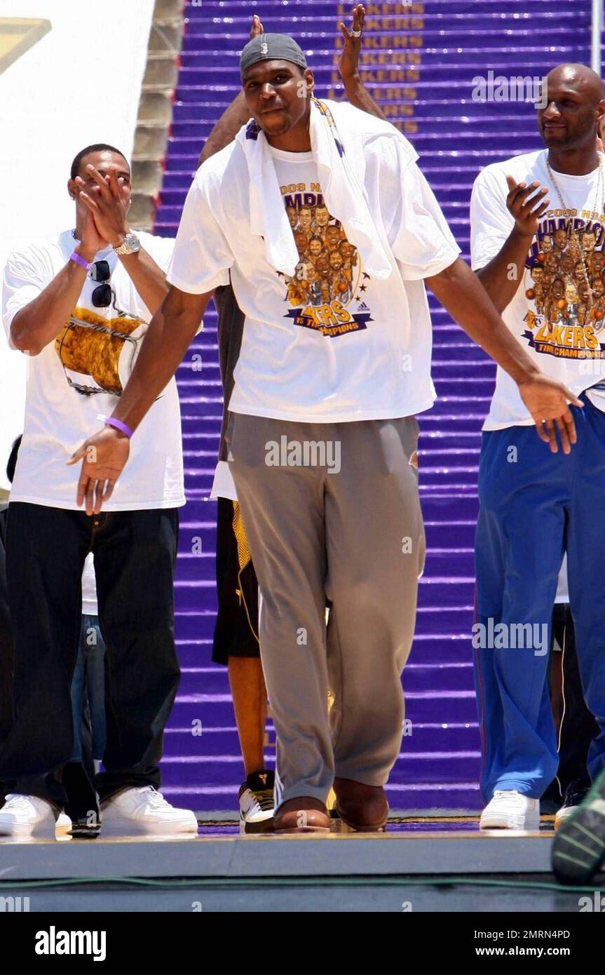 The Los Angeles Lakers celebrate their NBA Championship with a parade ...