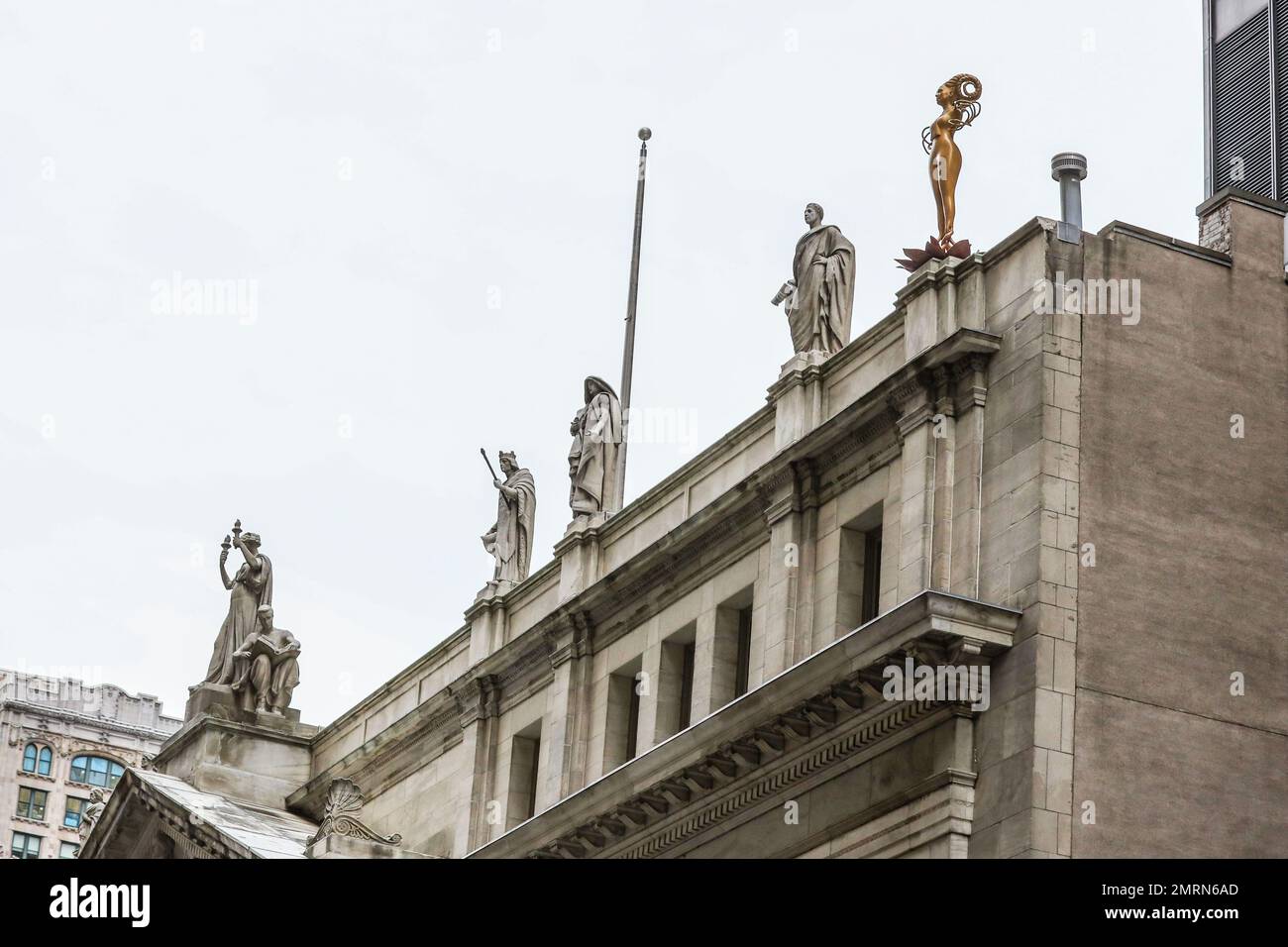 a-new-pro-abortion-statue-has-been-placed-on-top-of-the-new-york-city