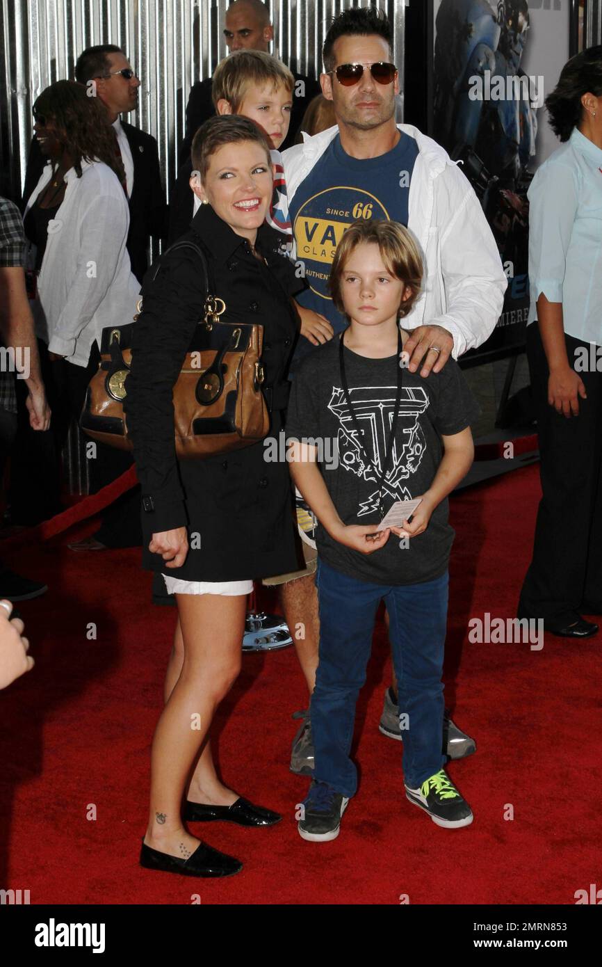 Adrian pasdar and natalie maines hires stock photography and images