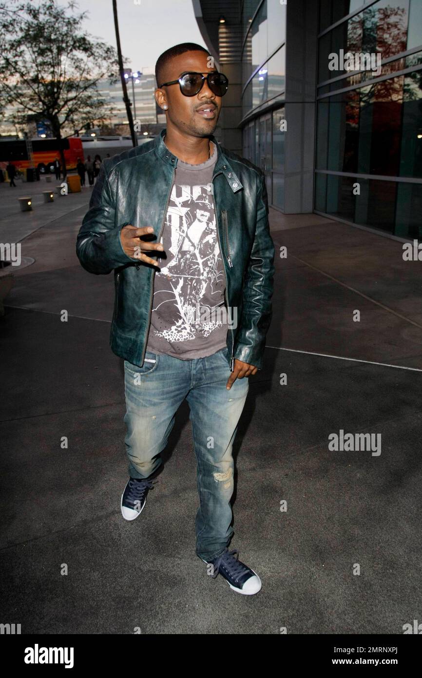 Singer Ray J (aka William Ray Norwood Jr.) arrives at the Staples