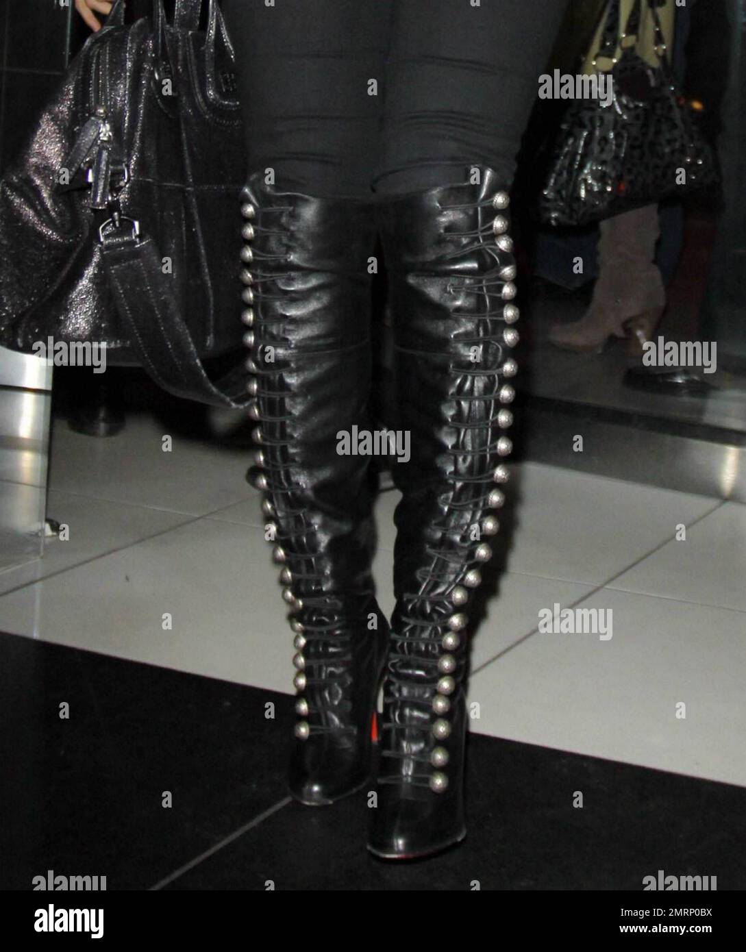 Shakira in Christian Louboutin thigh-high leather boots : r/shakira