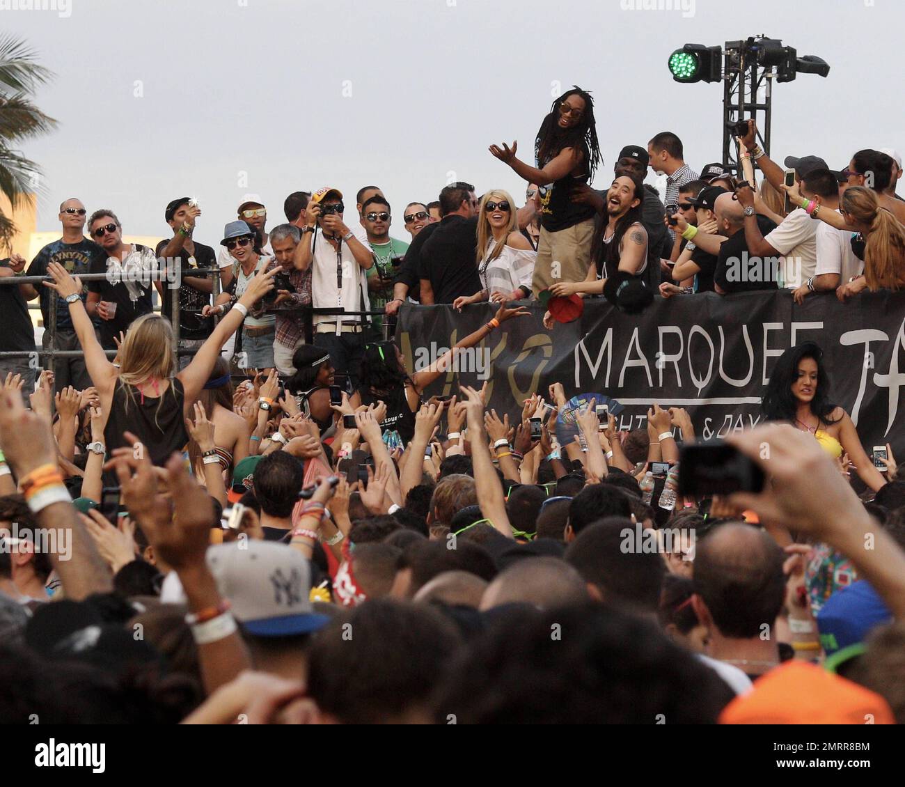 Dj steve akoi hi-res stock photography and images - Alamy