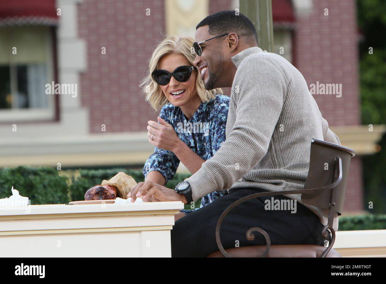Michael Rippingale Rippa Kelly Rippa and Michael Strahan shoot their show at Disneyland. Los ...