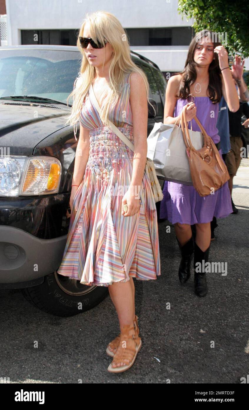 Rachel Zoe, fashion stylist to Nicole Richie, Mischa Barton, Jessica  Simpson and Lindsay Lohan, was seen having lunch today at the Newsroom  Cafe. Los Angeles, CA. 3/24/08 Stock Photo - Alamy