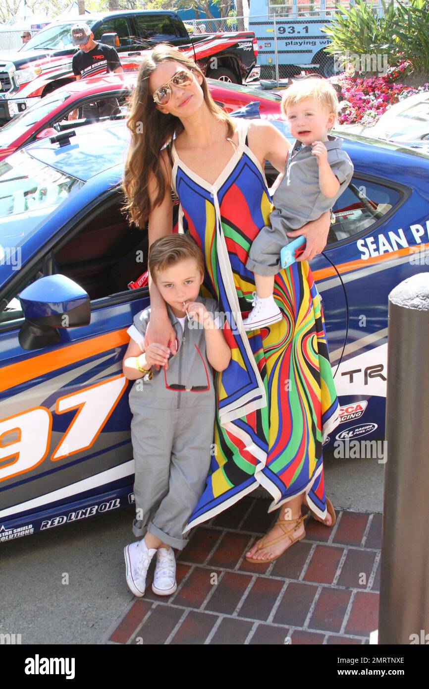 Sean Patrick Flanery wife Lauren Michelle Hill and their kids posing by