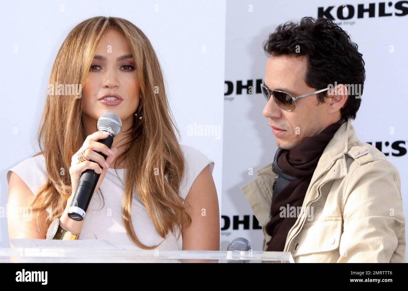 Jennifer lopez and marc anthony hi-res stock photography and images - Page  39 - Alamy