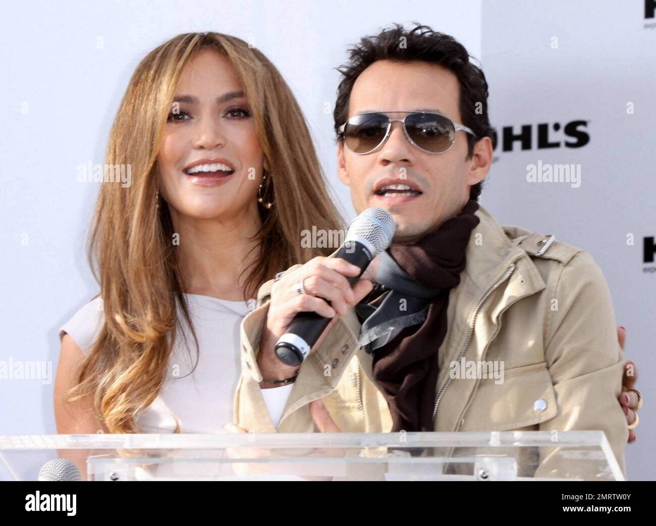 Jennifer lopez and marc anthony hi-res stock photography and images - Page  39 - Alamy