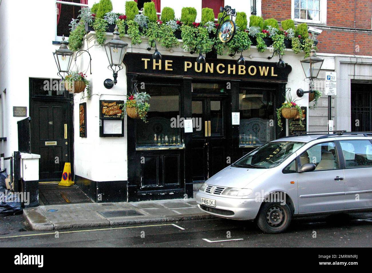 exclusive-this-is-the-5-million-british-pub-that-madonna-and-husband