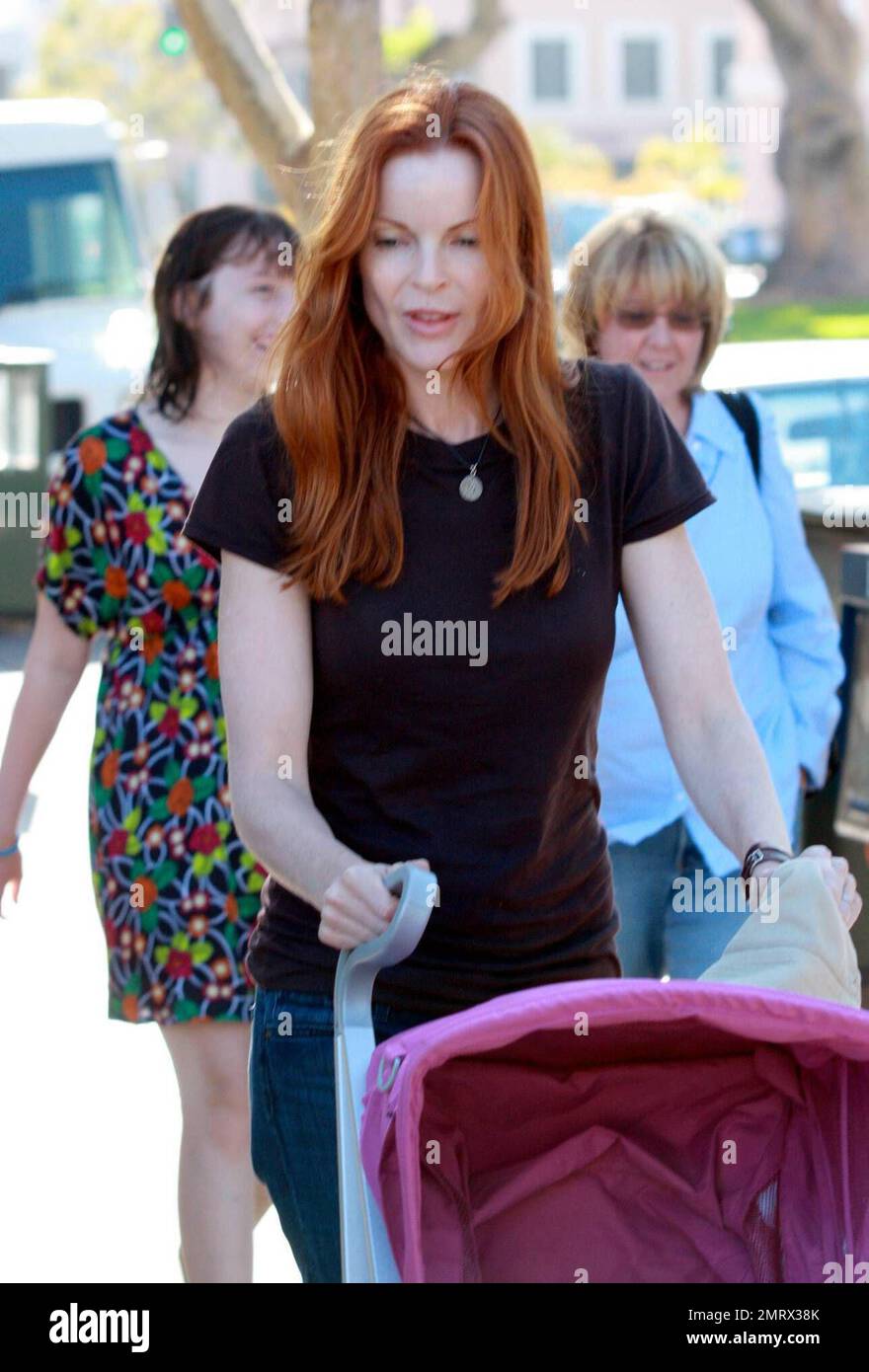 Exclusive!! "Desperate Housewives" star Marcia Cross and one of her(02)