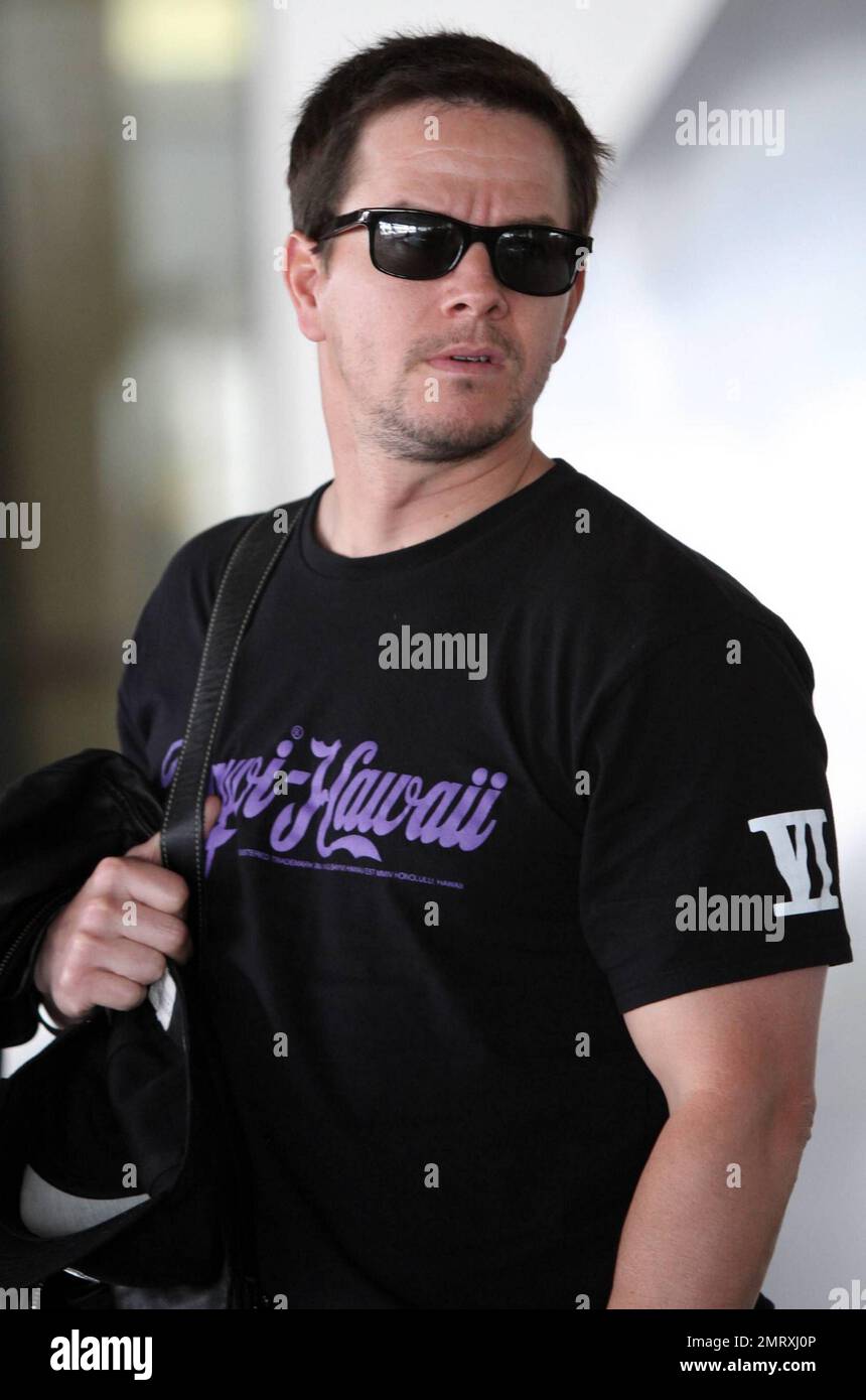 Kate beckinsale and mark wahlberg hi-res stock photography and images ...