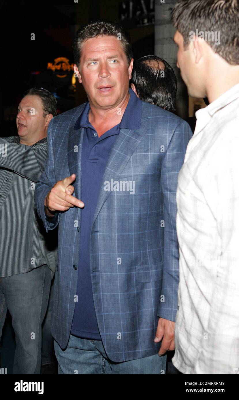 Football great Dan Marino appears at the "Fantastico" grand opening