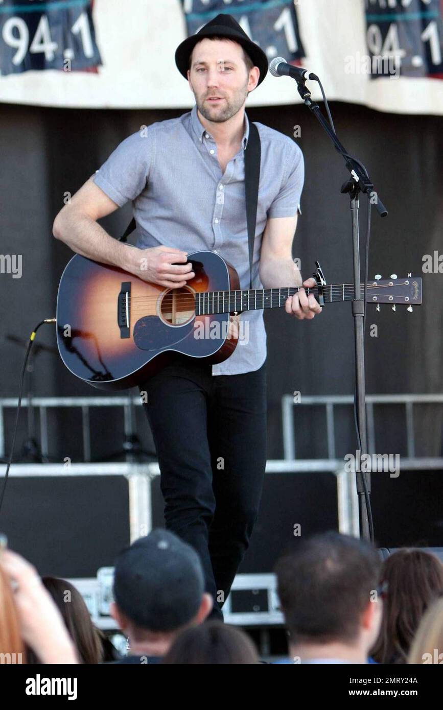 Mat Kearney performs at Pet-A-Palooza in Star Nursery Fields at Sam Boyd Stadium. Las Vegas, NV. 4/4/09. Stock Photo