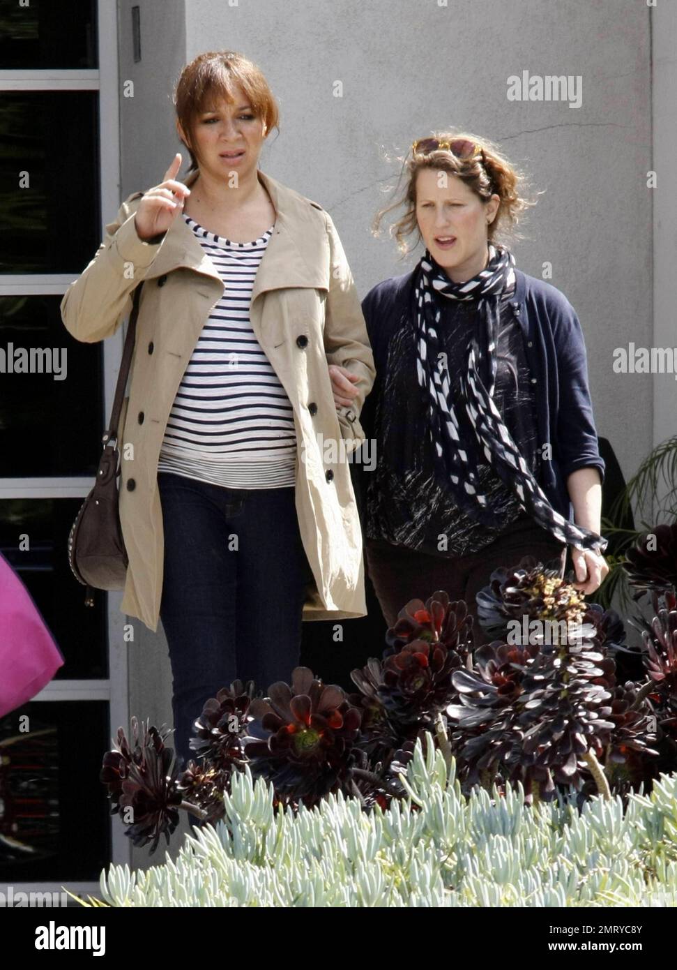 EXCLUSIVE!! A very pregnant Maya Rudolph leaves the "Chelsea Lately