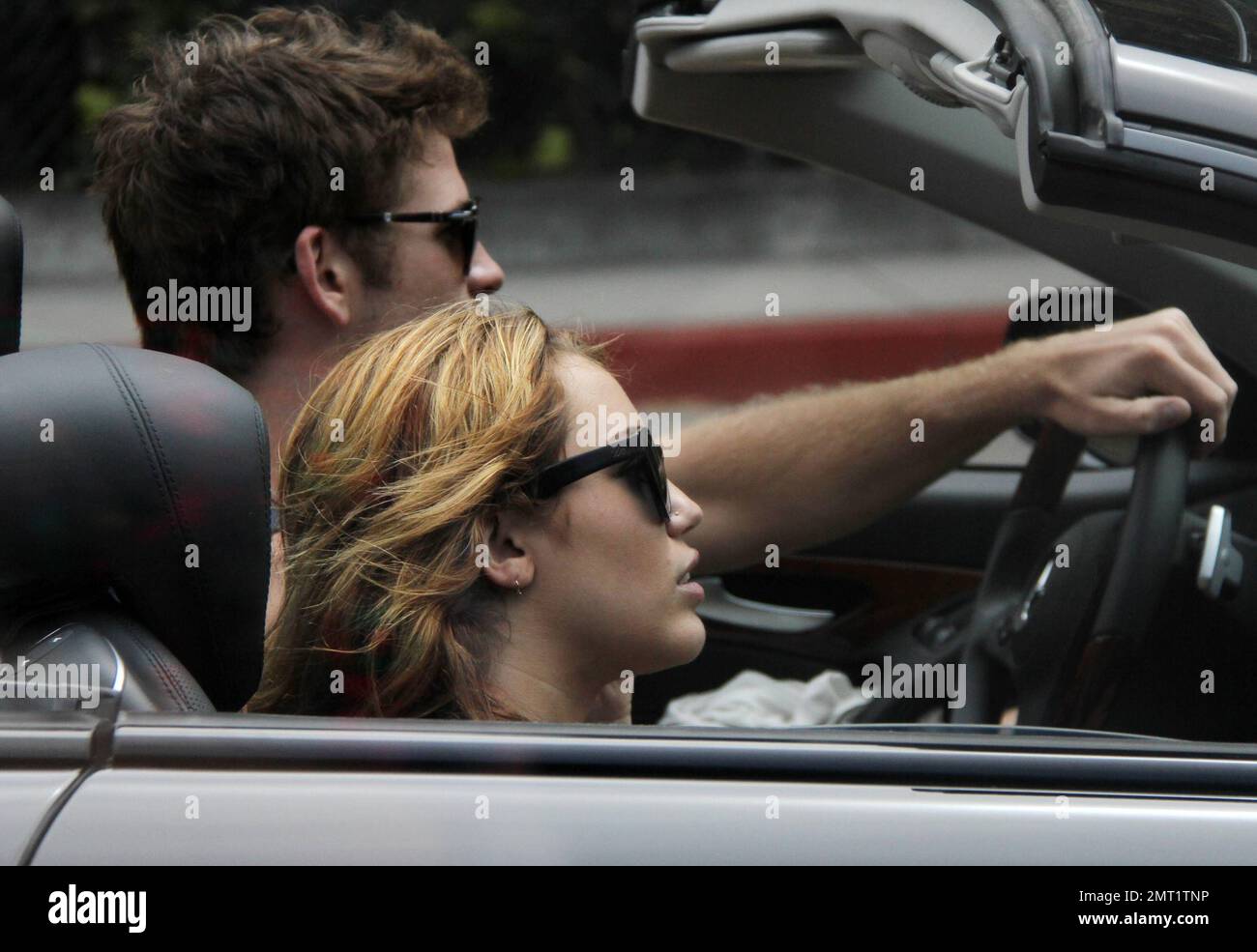 EXCLUSIVE!! Miley Cyrus and boyfriend Australian actor Liam Hemsworth(01)