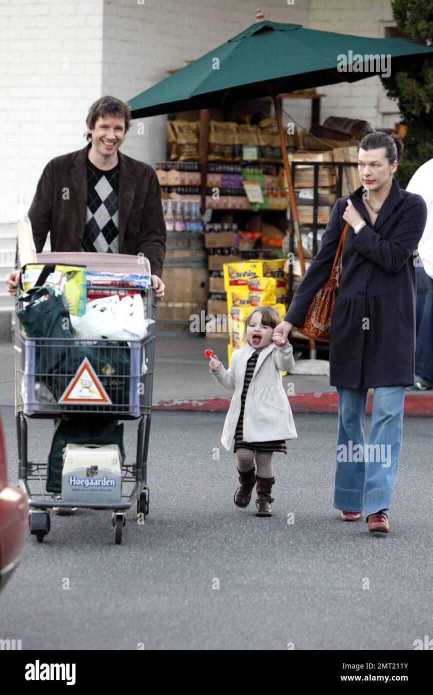 Milla Jovovich and daughter Ever leave Bristol Farms after shopping