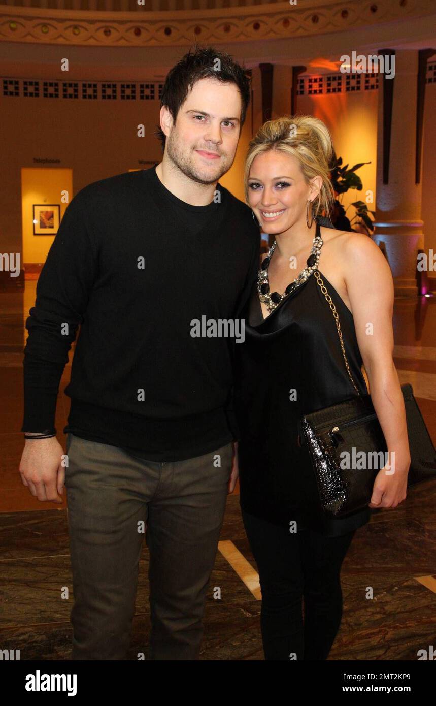 Exclusive!! Hilary Duff and boyfriend Mike Comrie attend the MJCI  Celebration at Atlantis that followed the second day of the Michael Jordan  Celebrity Invitational Golf Tournament held at the luxurious One and, image size:859x1390