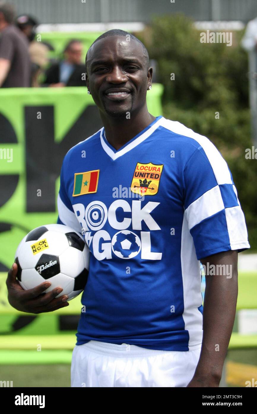 Akon on the field during MTV Tr3s's "Rock N' Gol" World Cup KickOff