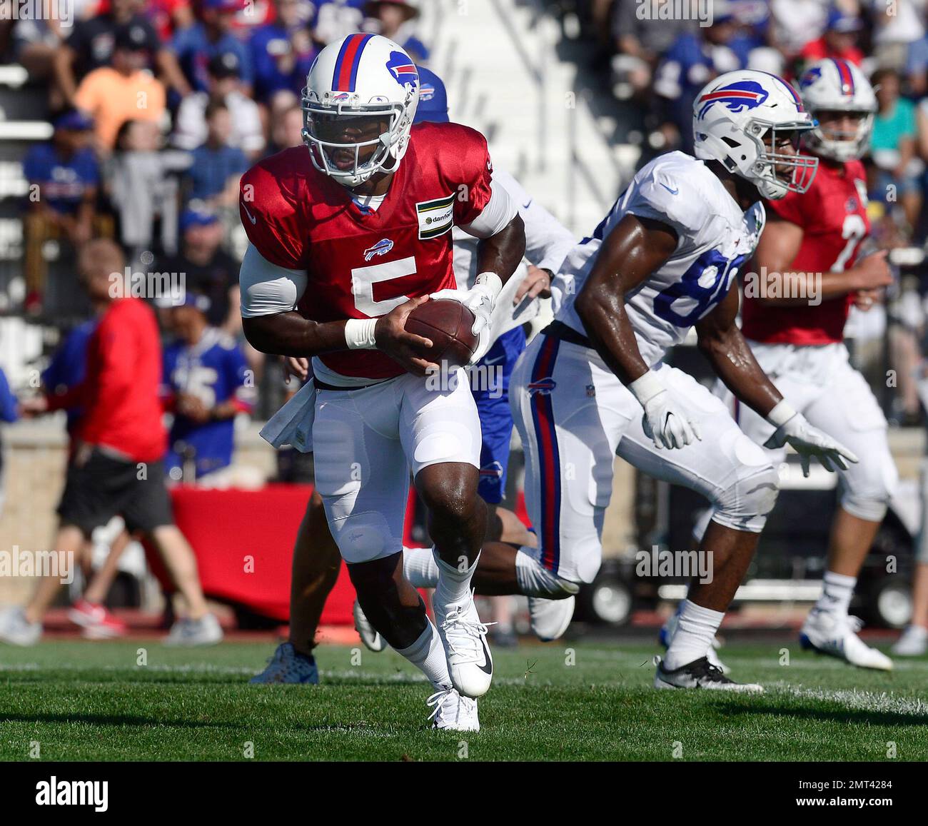 Bills vs. Eagles preseason: Tyrod Taylor has sloppy game (12