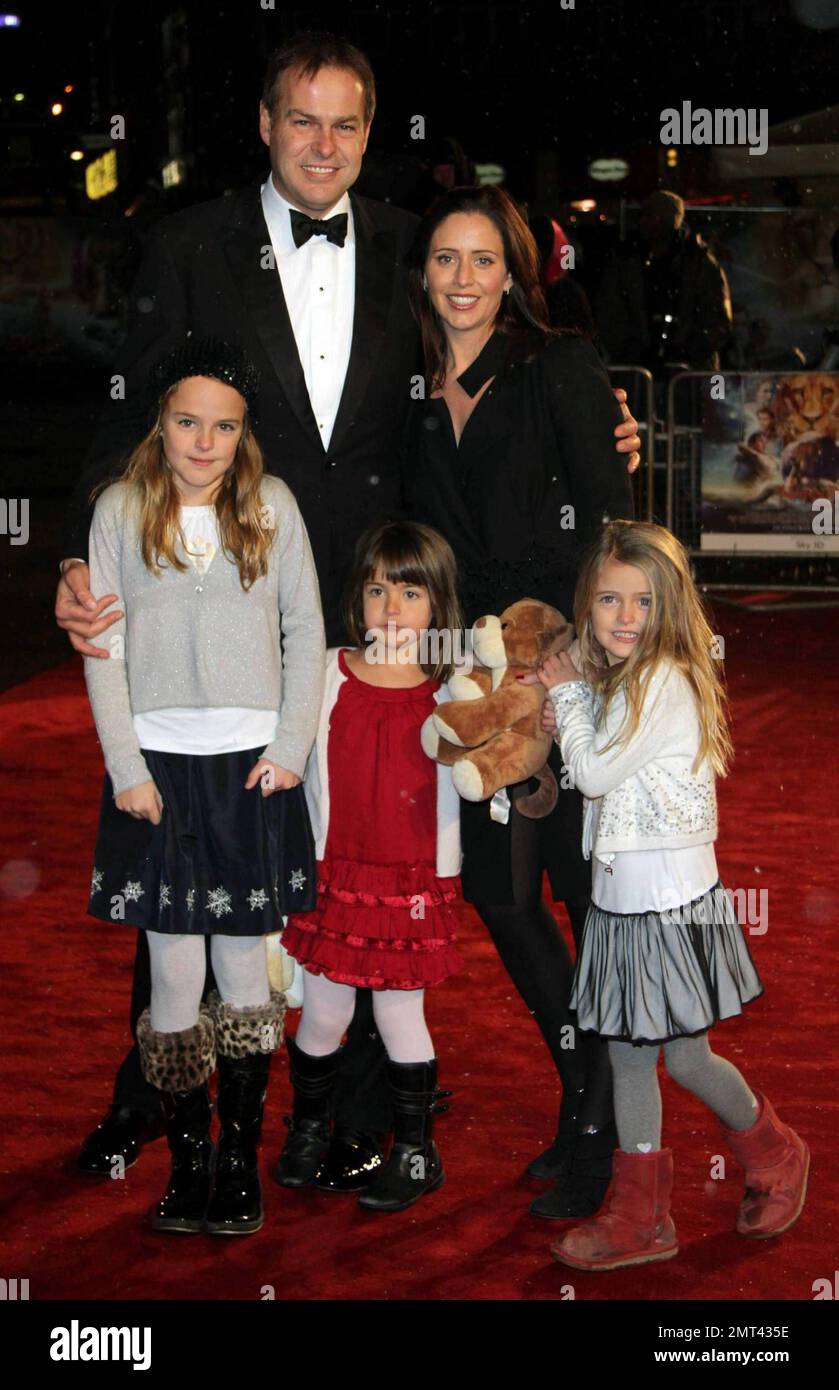 Peter Jones and family at the 2010 Royal Film Performance World Premiere of 'The Chronicles of Narnia: The Voyage of the Dawn Treader' at the Odeon Leicester Square and Empire Leicester Square Cinema. London, UK. 11/30/10. Stock Photo