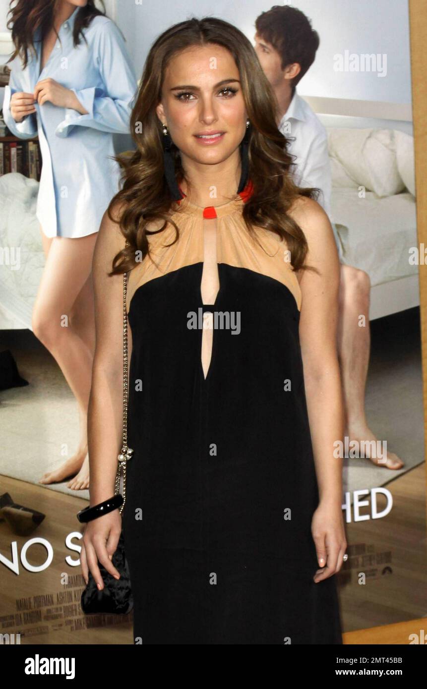 Natalie Portman No Strings Attached Purple Dress