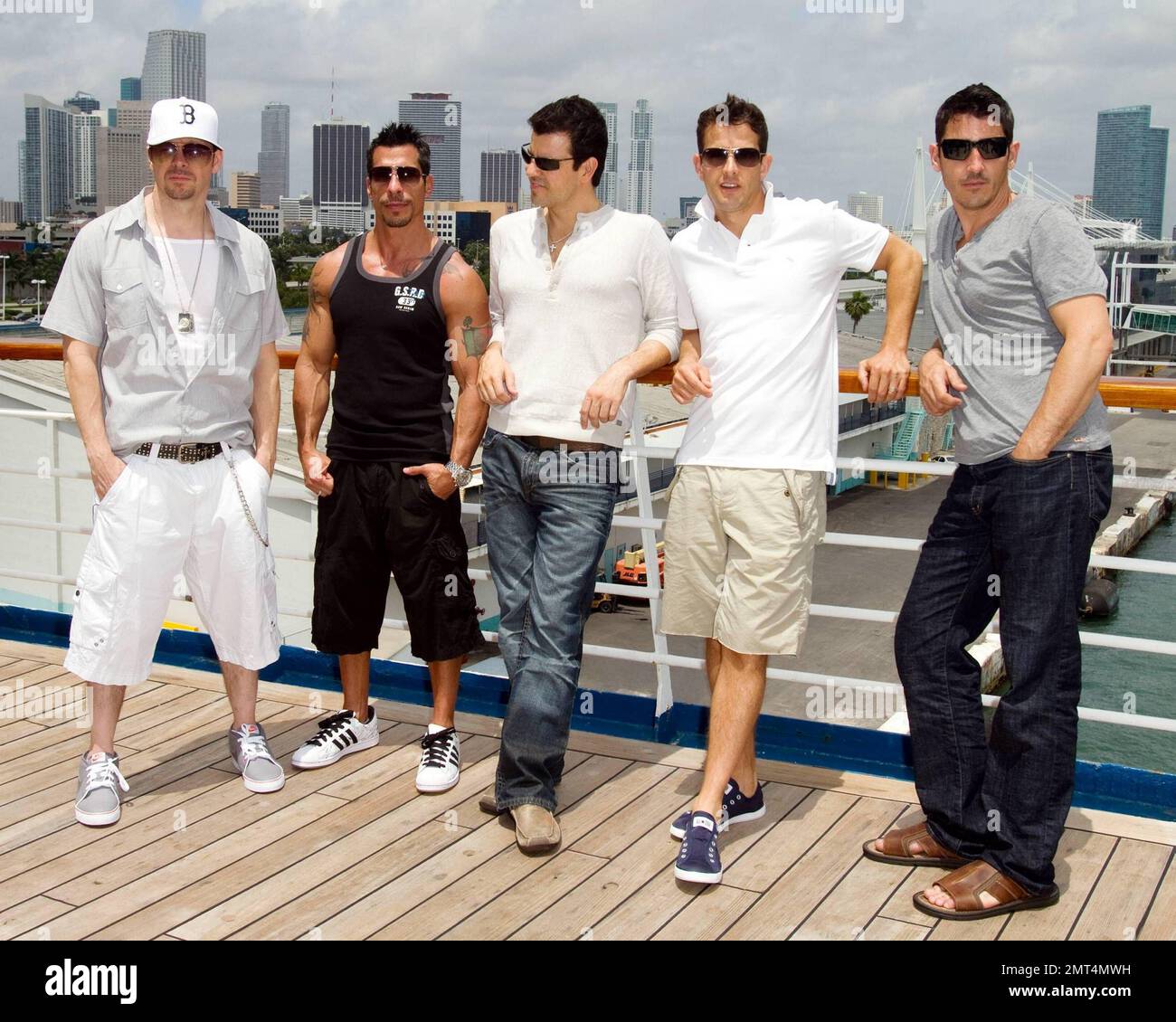 39 The New Kids On The Block Set Sail On The High Seas Fo Their Third Nkotb  Cruise Photos & High Res Pictures - Getty Images