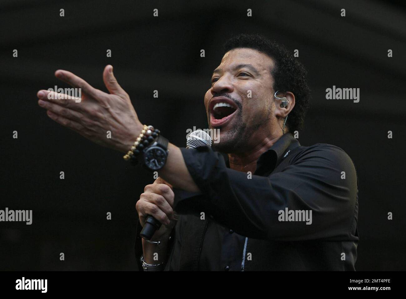 Lionel Richie performs on day one of the New Orleans Jazz & Heritage Festival at the Fair Grounds Race Course. New Orleans, LA. 04/23/10. Stock Photo