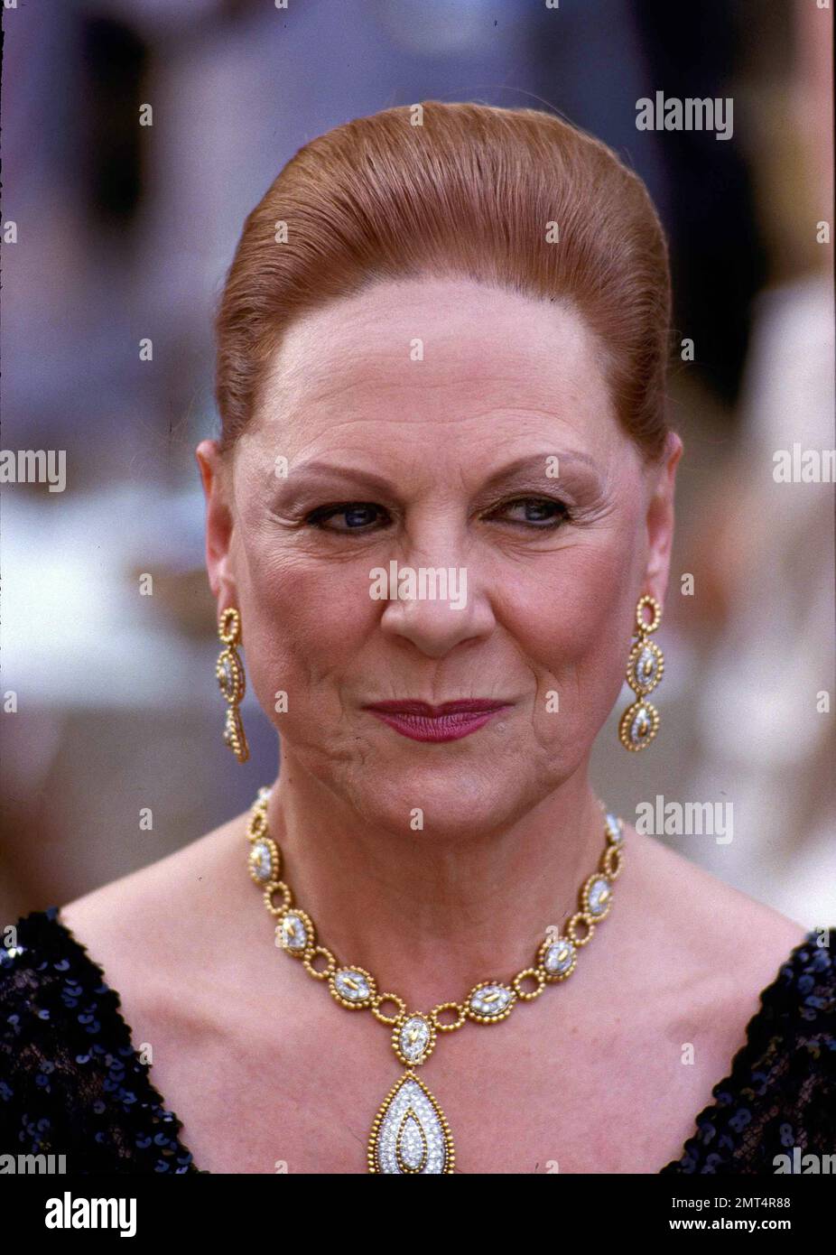 Renata Tebaldi, Italian opera singer, is pictured in Paris, June 18