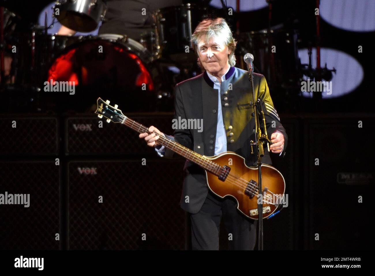 Paul McCartney performs on the One on One Tour at the Hollywood Casino