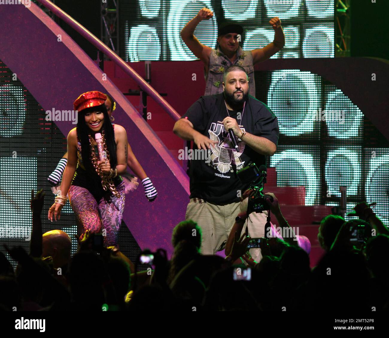 Dj khaled concert jordan hot sale