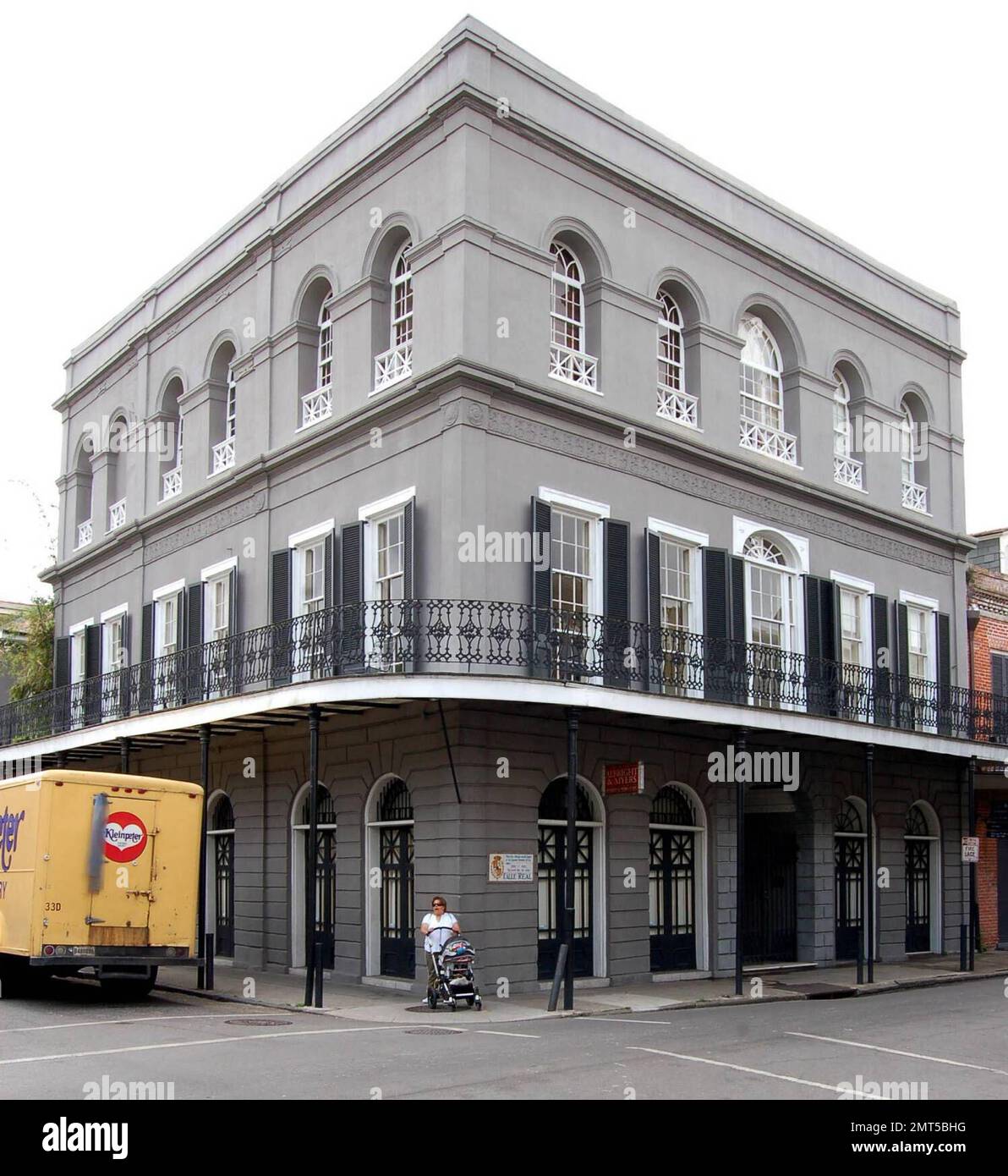 Exclusive!! This is the haunted mansion in New Orleans' French Quarter