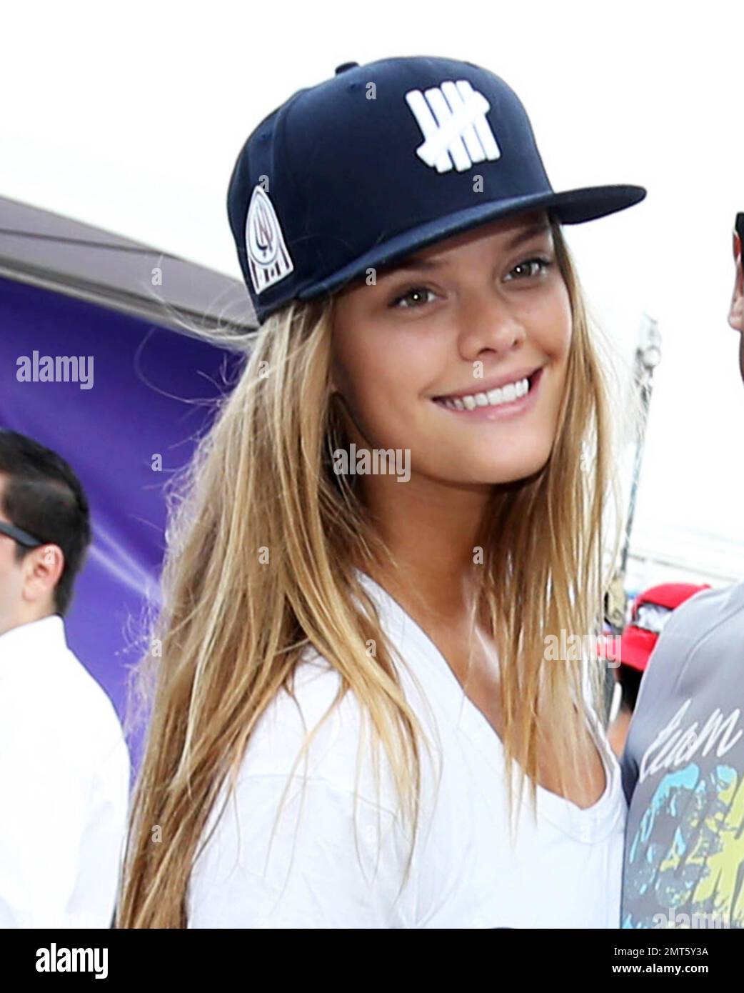 Sports Illustrated model Nina Agdal spends the day with boyfriend Reid