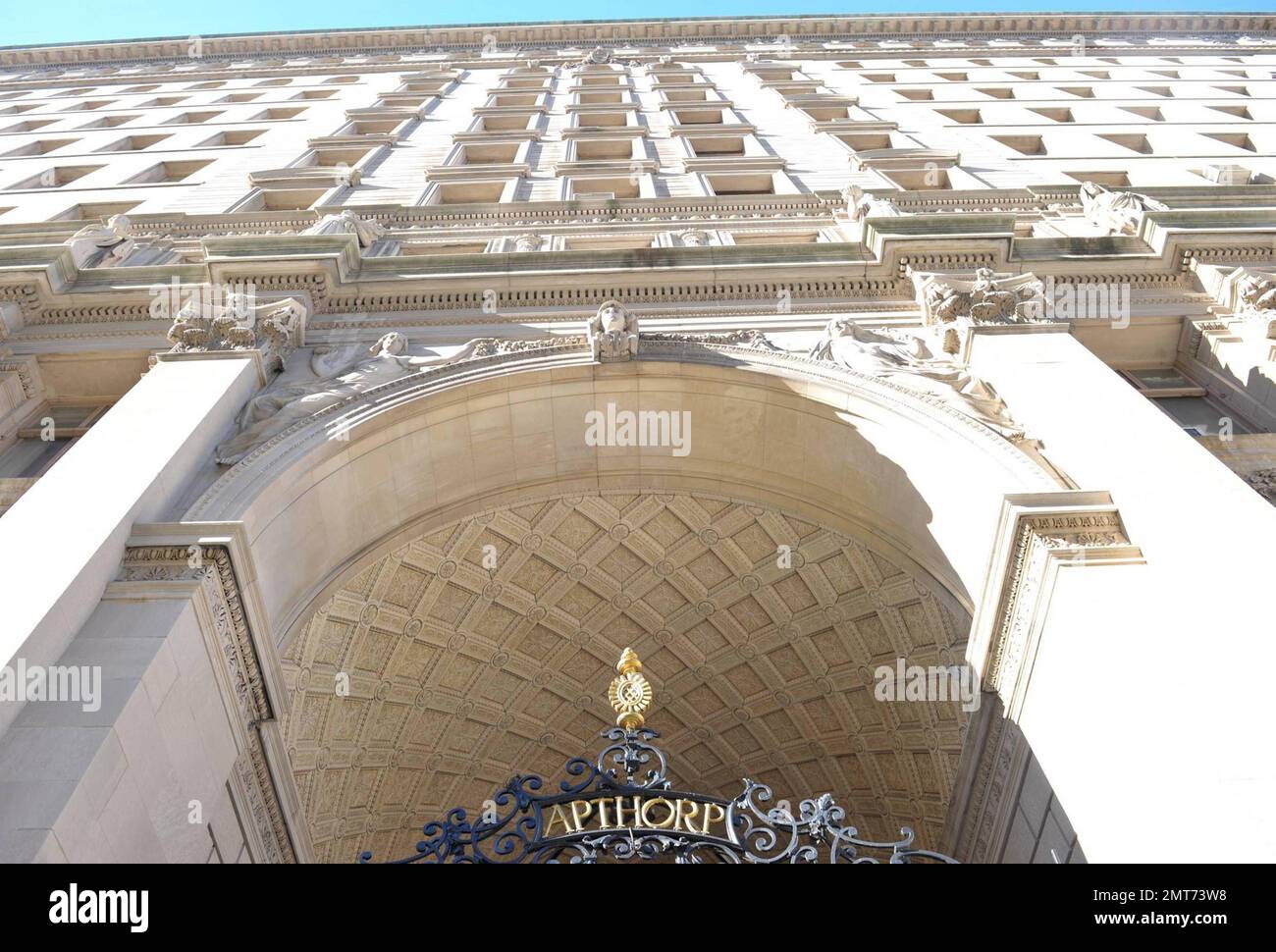Apthorp building new york hi-res stock photography and images - Alamy