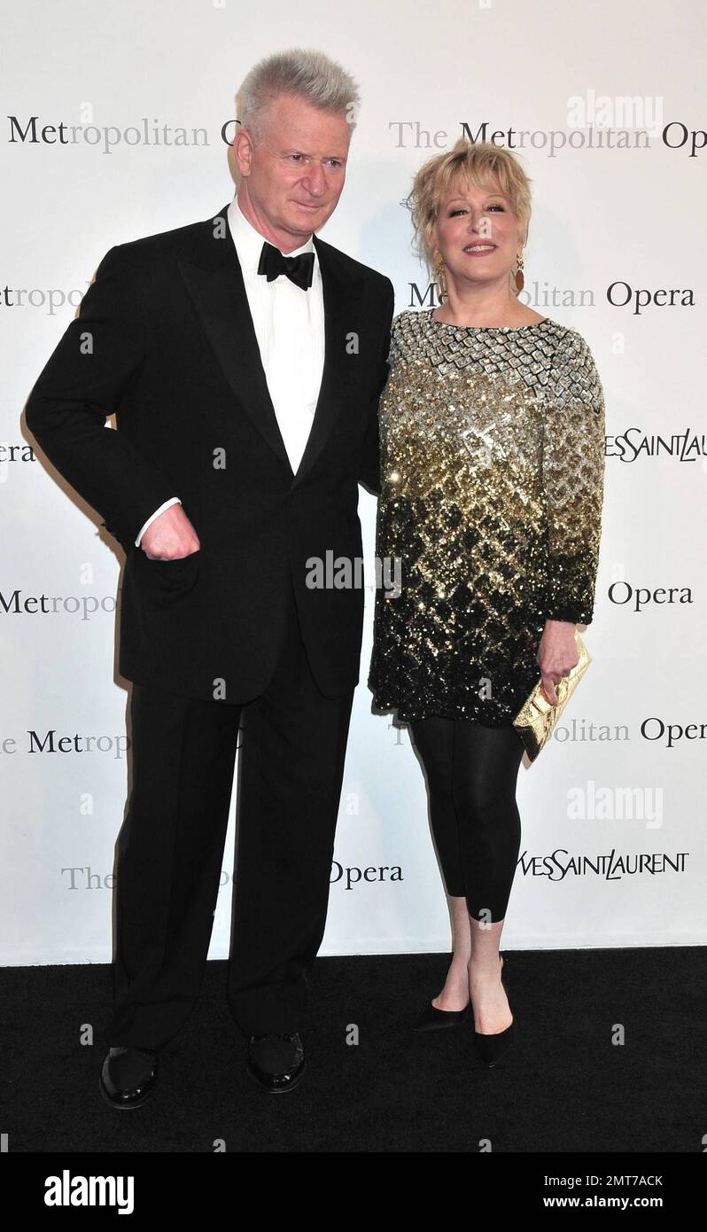 Who Is Bette Midler S Husband Martin Von Haselberg YSKUT