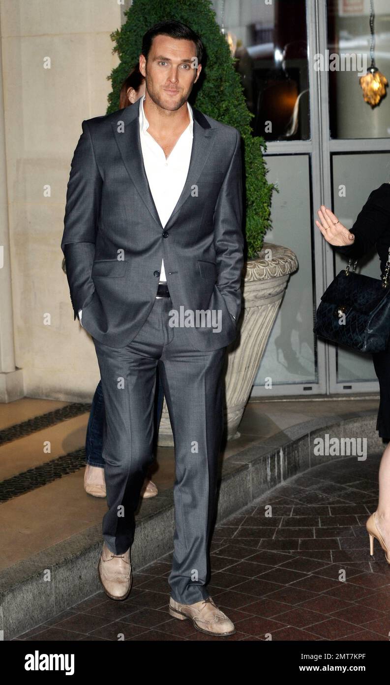 &ldquo;The Mentalist&rdquo; star Owain Yeoman poses for photos as he leaves his