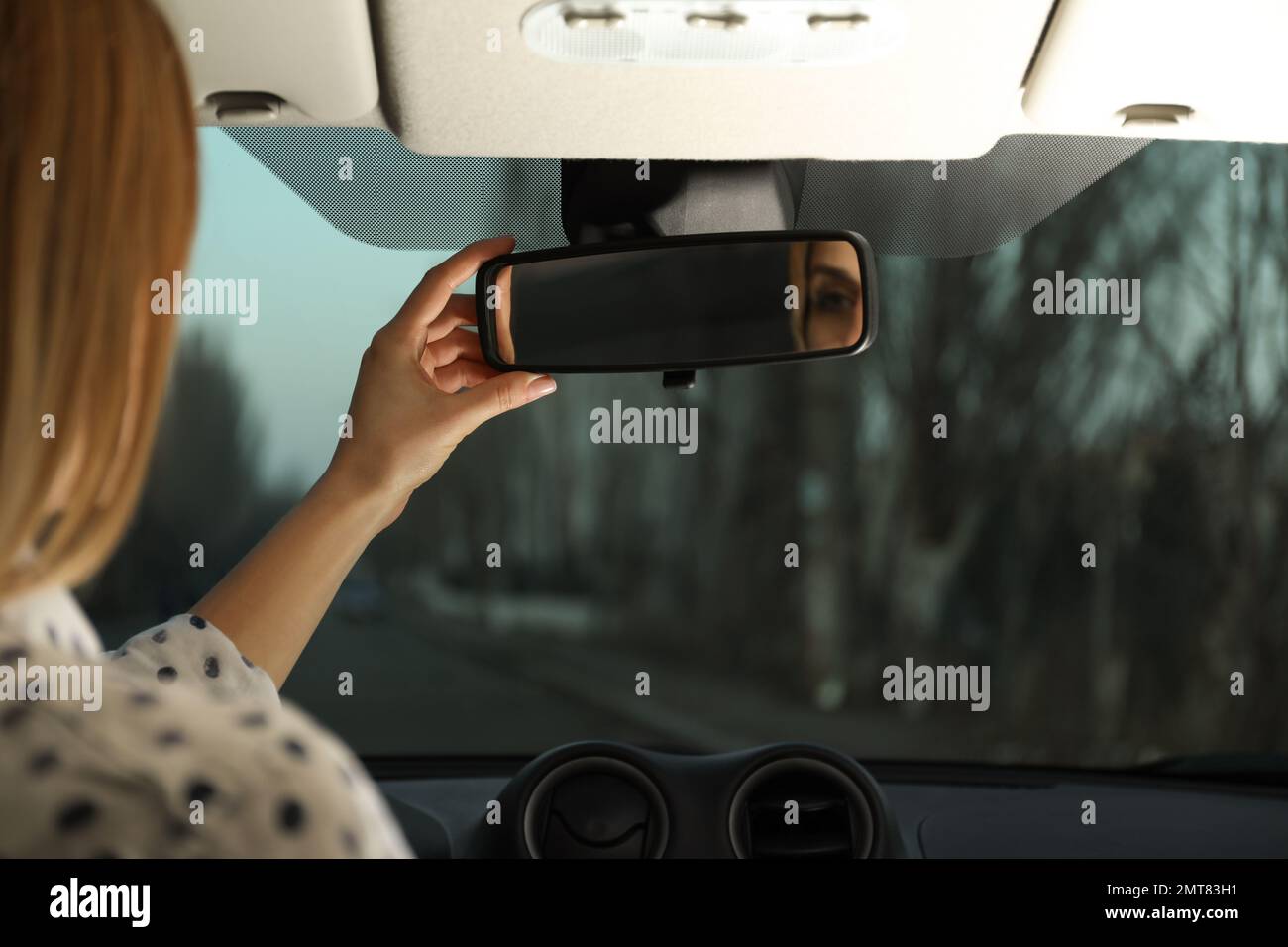 Young woman driving detail hi-res stock photography and images - Alamy